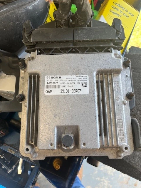 391B12BRG7 Hyundai Accent 2015-17 unidade de controle de motor módulo ECU FABRICANTE DE EQUIPAMENTO ORIGINAL 1N3 283 B9 - Imagem 1 de 1