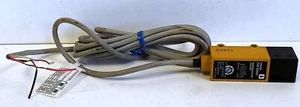 Omron E3S-5DB41 12-24 V DC Photoelectric Proximity Sensor - Picture 1 of 3
