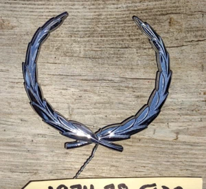 1974-78 Cadillac Eldorado Wheel Hubcap Cover Chrome Wreath Emblem    *EC* - Picture 1 of 11