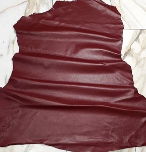 LEDER TIP 40081-NC, Lederreste, 1 Lederhaut 0,6mm, kirschrot nappa - Picture 1 of 2