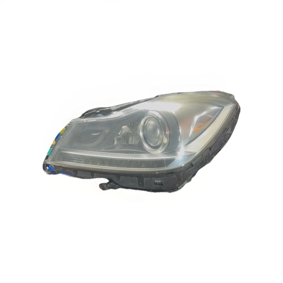 2012 - 2014 Mercedes Benz c250 headlight coupe xenion Driver Side - Image 1 of 1