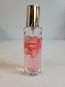 Victoria's Secret SWEET DAYDREAM Eau de Toilette Spray Mist 1 oz 30 ml 80% Full - Picture 1 of 5