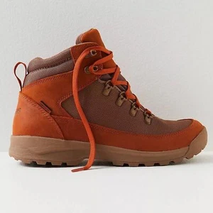 NEW IN BOX Danner Adrika Hiker Boots 30131 in Clay sz 8.5 - Picture 1 of 4
