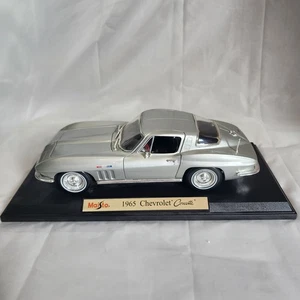 Maisto 1965 Chevy Corvette Coupe Silver Diecast Model Car 1:18 - Picture 1 of 20