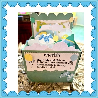 Tarjeta de bebé nueva emergente hecha a mano Foto 1 de 4