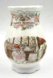 ROYAL DOULTON BRAMBLY HEDGE MINIATURE POPPY'S BEDROOM VASE 8.5cm  1ST QUALITY - Picture 1 of 2