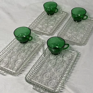 Anchor Hocking Anchorglass Serva Snack Set 4 Trays & 4 Cups in Box Green & Clear - Picture 1 of 12