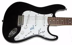 DAVID GROHL & KRIST NOVOSELIC NIRVANA Autograph Signed Strat Guitar AUTHENTIC! - Picture 1 of 3