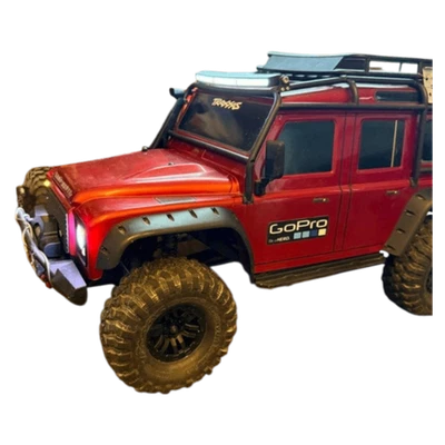 TRAXXAS TRX4 Land Rover Defender 1/10 Scale RC Car Used RTR with Box - Image 1 of 4