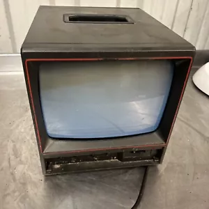 Vintage Vicon VM409 Monochrome 9" Video Monitor getestet - Bild 1 von 12