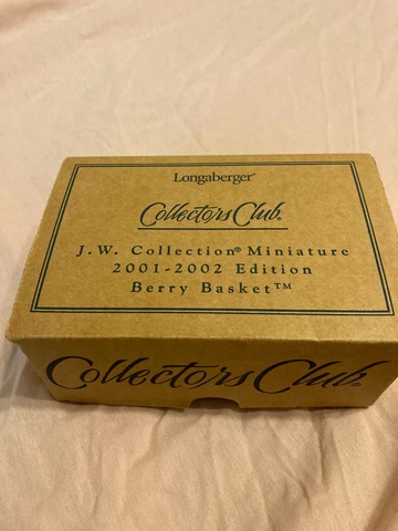 new longenberger collectors club 2001-2002 miniture basket Cover