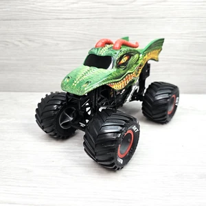 Hot Wheels Monster Jam Dragon Monster Truck Die Cast 1:24 Scale - Picture 1 of 10