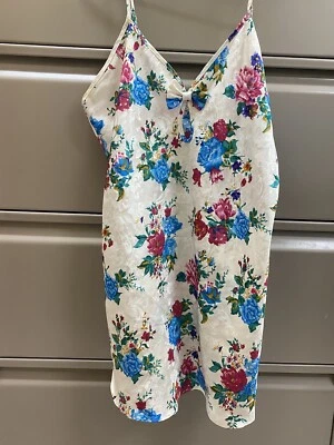 NUEVO SIN ETIQUETAS CAMISÓN BABYDOLL MORGAN TAYLOR BLANCO Tono Joya FLORAL SATINADO TALLA Med Foto 1 de 4