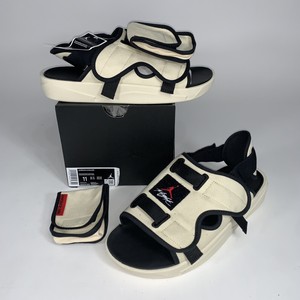 beige nike sandals