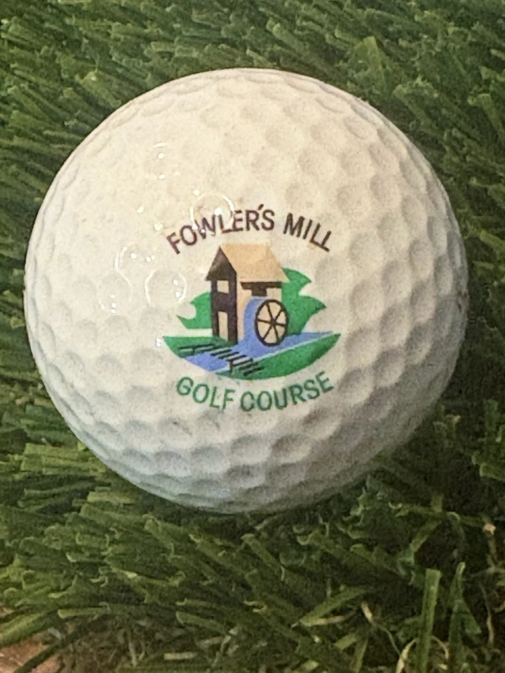 Bola de golfe logotipo campo de golfe Fowler’s Mill - Chesterland Ohio OH - Imagem 1 de 1