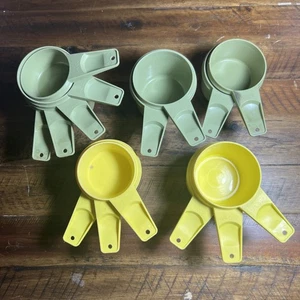 Vintage Tupperware Measuring Cups Avocado Green Yellow Canada Retro Kitchen 70's - Picture 1 of 22