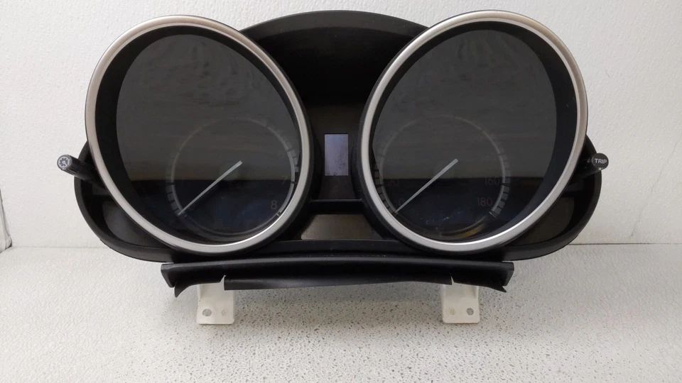 2010-2011 年马自达 3 速度表仪表组仪表 Lt Bdv5 B MZ908 — 第 1/4 张图片