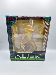 Kenner Alien Resurrection Warrior Rare Translucent Clear Variant 90s Sealed - Picture 1 of 6