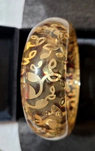 Designer Tortoise Shell Gold Clear Inclusion Confetti Lucite Bangle Bracelet Vtg - Picture 1 of 10