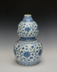 Superb Chinese Ming Chenghua Blue and White Flower Double Gourd Porcelain Vase - Picture 1 of 12