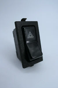 Volvo 340 360 Hazard Warning Switch - Picture 1 of 2