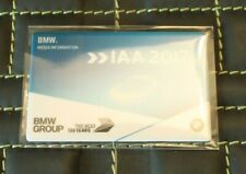 VIP Prospekt brochure Pressemappe presskit BMW IAA 2017 USB Karte 
