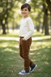 PANTALONES DE PANA H&M NIÑOS Marrón Corte Ajustado Talla 5T Usados en Excelente Condición - Imagen 1 de 12