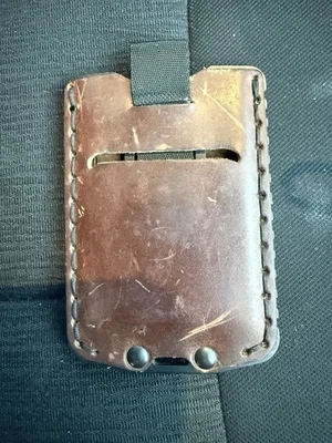 Cartera de cuero para hombre Trayvax hecha en EE. UU.  Foto 1 de 2