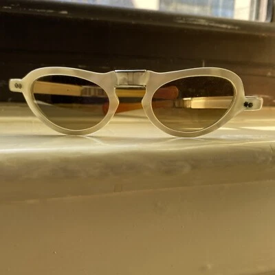 Gafas de sol de colección plegables nácar de plástico años 50 retro lentes verdes fabulosas Foto 1 de 4