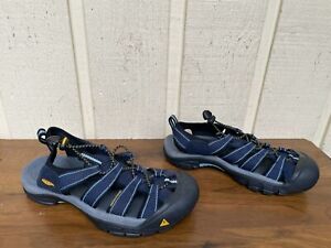 Keen women's slingback waterproof sandals size US 8. Anti odor anatomic footbed.