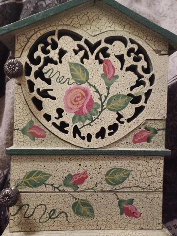 Vintage Standing Floral Green Crackle Cabinet Cover