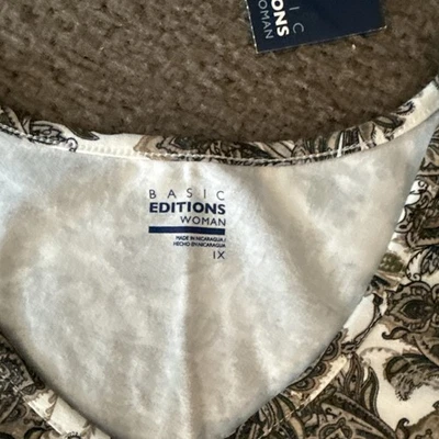 Basic Editions Top Womens Plus 1X Taupe Brown & Cream Color Geometric Pattern - Image 1 of 2