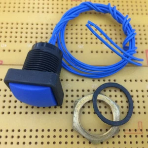 Botón Pulsador Cuadrado Azul 400mA Dorado SPST Interruptor Momentáneo IP67 Sellado 0,5m Líderes - Imagen 1 de 1