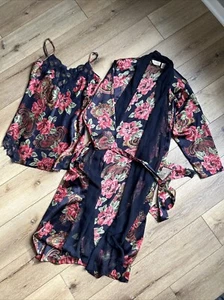 Victoria's Secret Vintage Gold Label Robe And Slip Nightie Set Size Small Floral - Picture 1 of 7