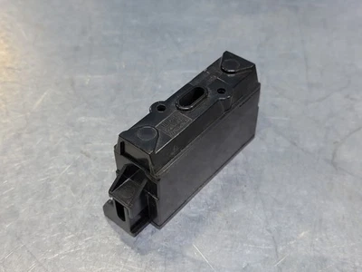 Sylvania PS115 15 Amp Fuse Holder - Image 1 of 4