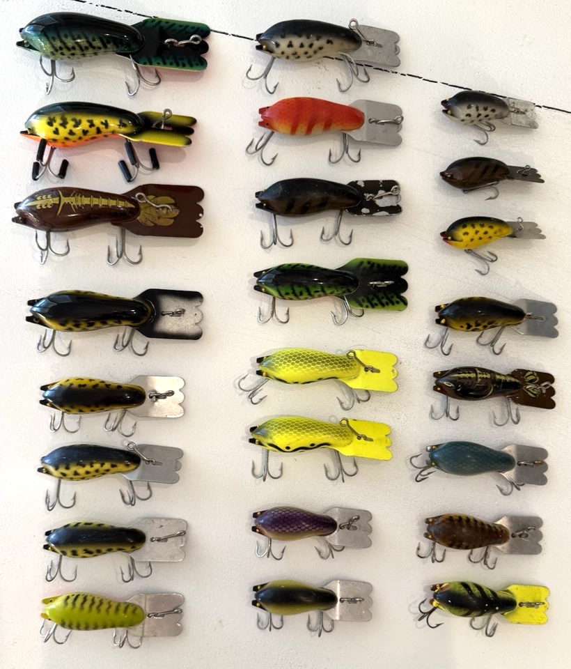 Lot of 24 - Vintage Fred Arbogast Mud Bug - All 4 Sizes - Great colors! - Image 1 of 4