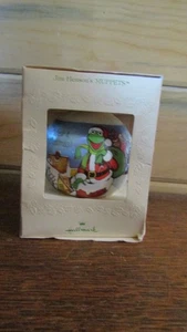 ORNAMENTO ALBERO plastica nuovo con scatola Muppets NATALE vintage KERMIT & MISS PIGGY - 1981 - Foto 1 di 4
