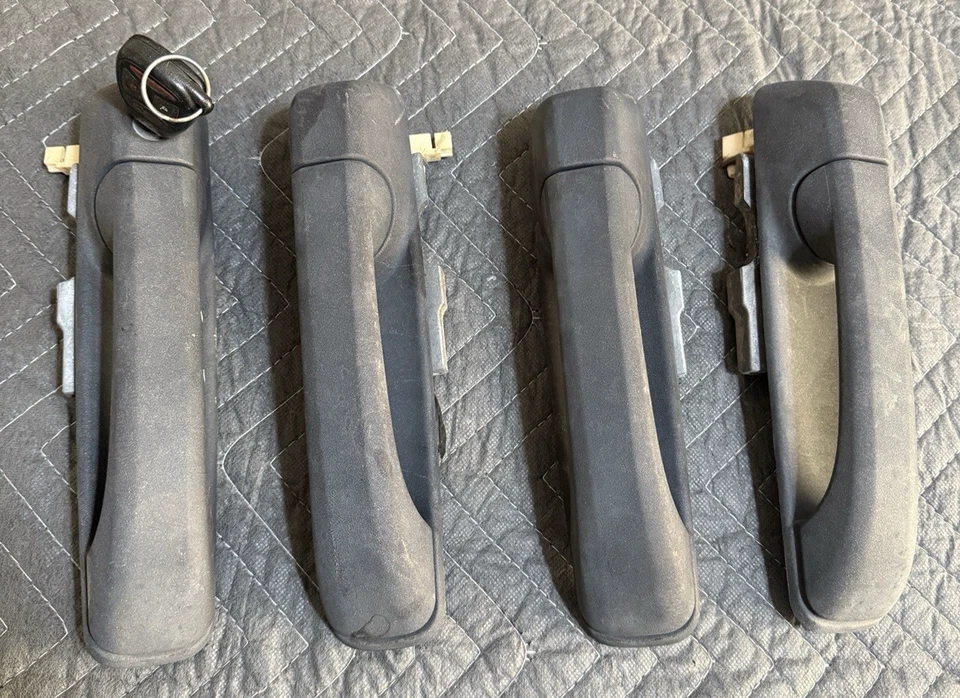 Jeep Grand Cherokee Jeep Commander 2006-2010 juego de 4 manijas de puerta exteriores OEM Foto 1 de 4