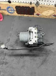Anti Lock Brake Pump Assembly ABS OEM 1998 1999 2000 2001 Acura Integra - Picture 1 of 8
