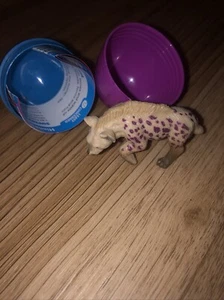 YOWIE Spotted Hyena Animals with Superpowers Collection 2" Laughing Toy Figurine - Picture 1 of 1