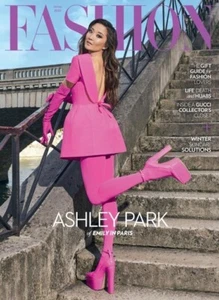 Fashion Magazine Canada Ashley Park Winter 2022 - Bild 1 von 1