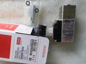 1PC Danfoss MBS5100 060N1032 Pressure Transmitter 0-1bar - Picture 1 of 2