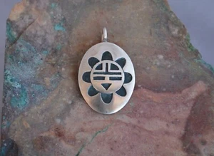 Manuel Hoyungowa (1953-2011) - Hopi Sterling Silver Pendant - Sun Face - 1.5" - Picture 1 of 4