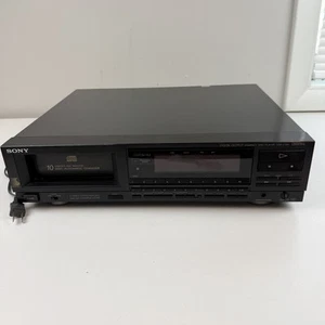 Vintage Sony CDP-C100 10 Disc CD Changer Player Japan Digital Output Black Audio - Picture 1 of 6