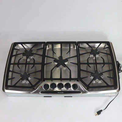 Thermador 2004 37" SGS365ZS/01 estufa de gas 5 quemadores, caja abierta pero rayada Foto 1 de 4