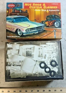 Vintage Rhino Hot Rods & Custom Classics 4-CD Box Set - Cruisin' Songs (C) - Bild 1 von 7