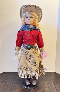 Traditions Western Cowgirl 26" bambola di porcellana "Andrea" con scatola e certificato di autenticità - Foto 1 di 15