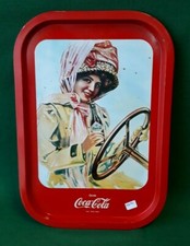 VASSOIO COCA-COLA DA COLLEZIONE DRINK COCA COLA VINTAGE DONNA AL VOLANTE. DDD76