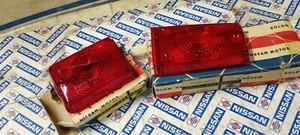 DATSUN 320 62- 65  1 Side NOS Taillight Lenses  (2x) 26526/ 36- 08700/ 1 - Bild 1 von 1