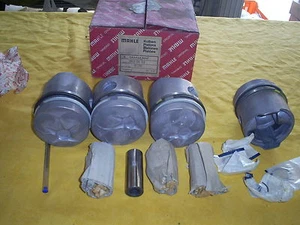 EMSEMBLE DE 4 PISTONS DAIMLER-BENZ-MERCRDES - Imagen 1 de 1